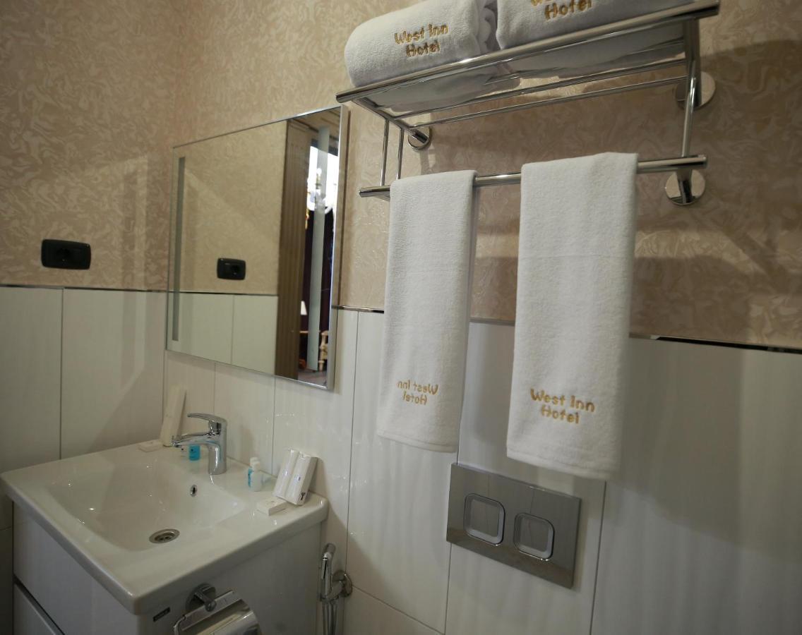 West Inn Hotel & Restaurant Nz Bakü Dış mekan fotoğraf